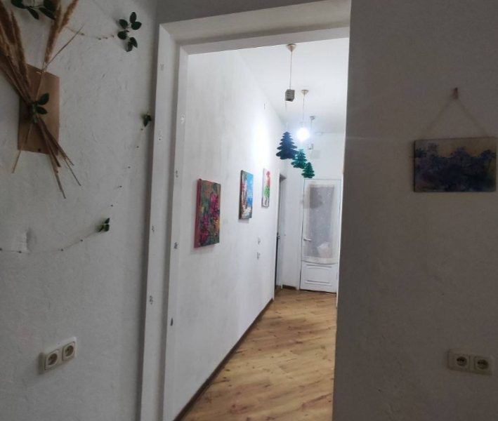 Продам 3 к квартиру на Пироговской