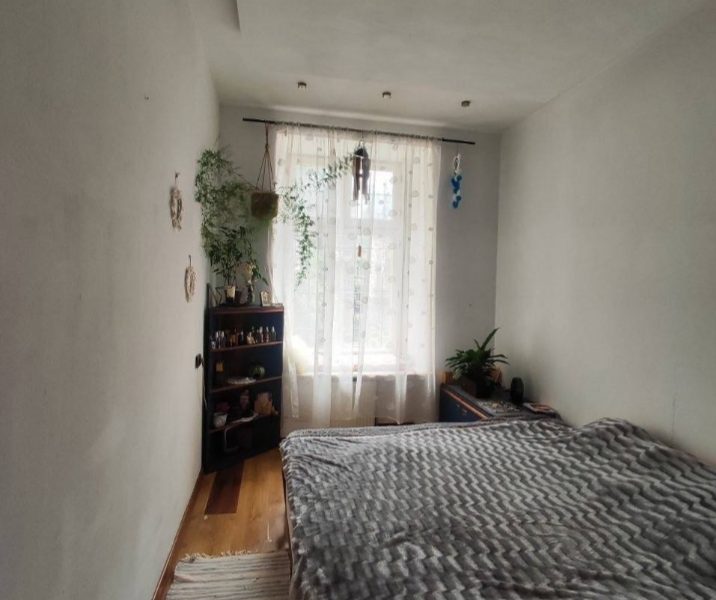 Продам 3 к квартиру на Пироговской