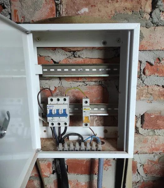 Продається новобудова на березі водойми (Чайківка)